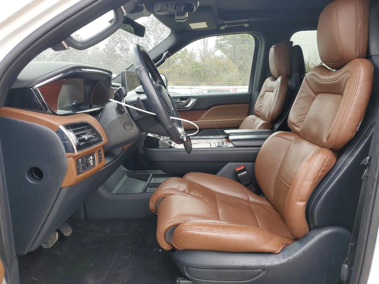 Lincoln Navigator L Reserve