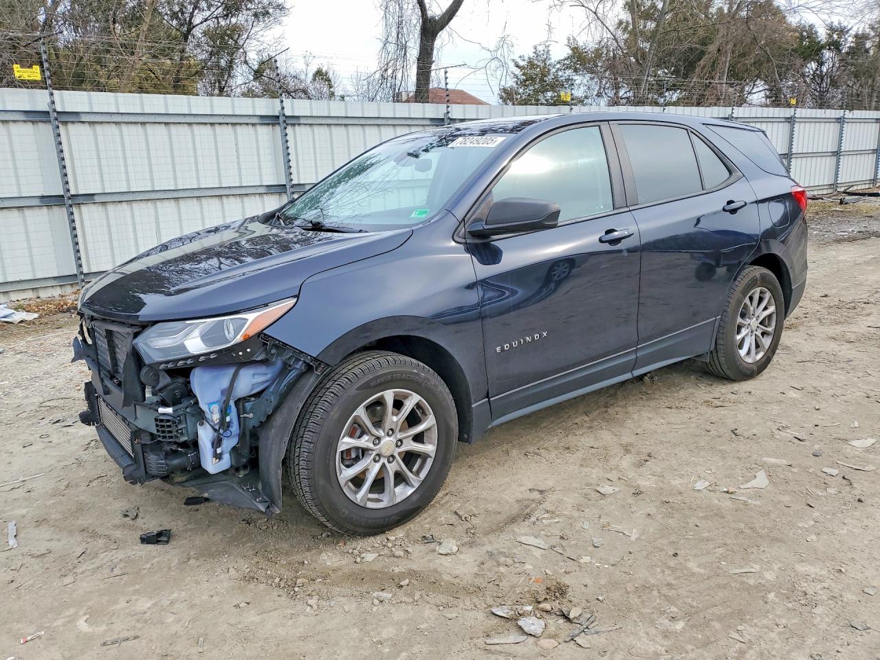 Salvage Chevrolet Equinox Image