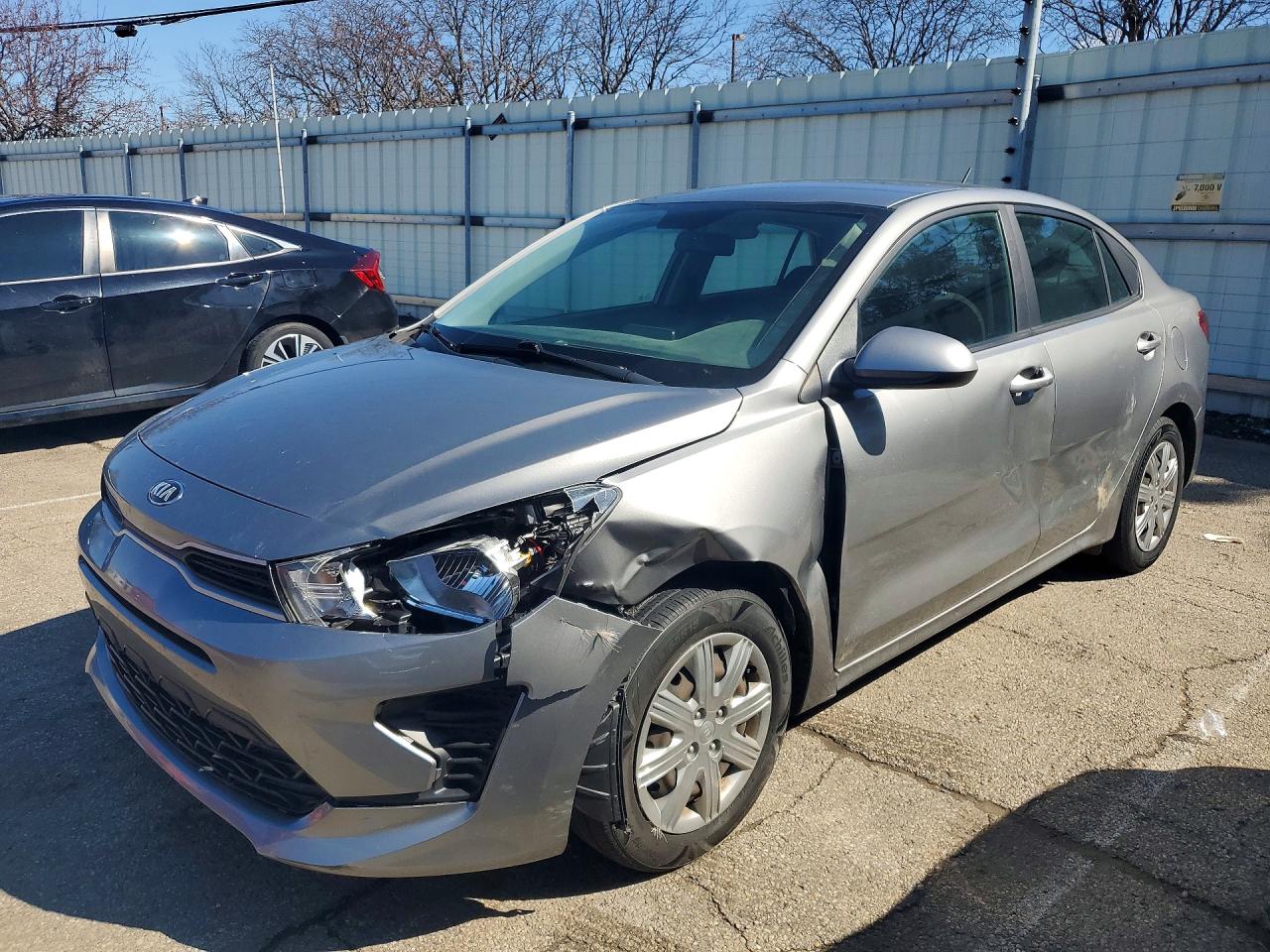 Salvage Kia Rio Image