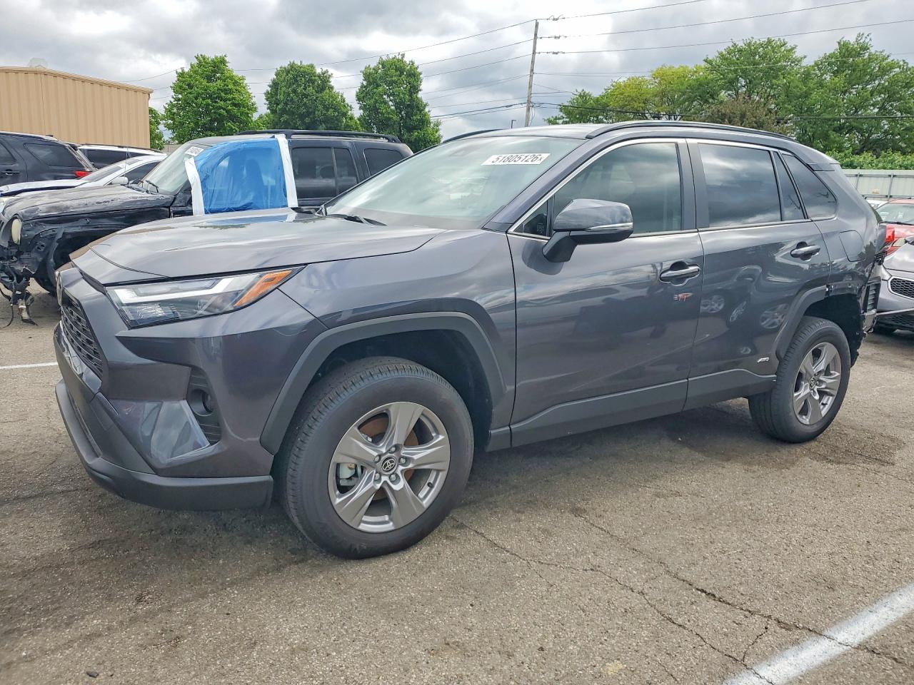 Salvage Toyota RAV4 Image