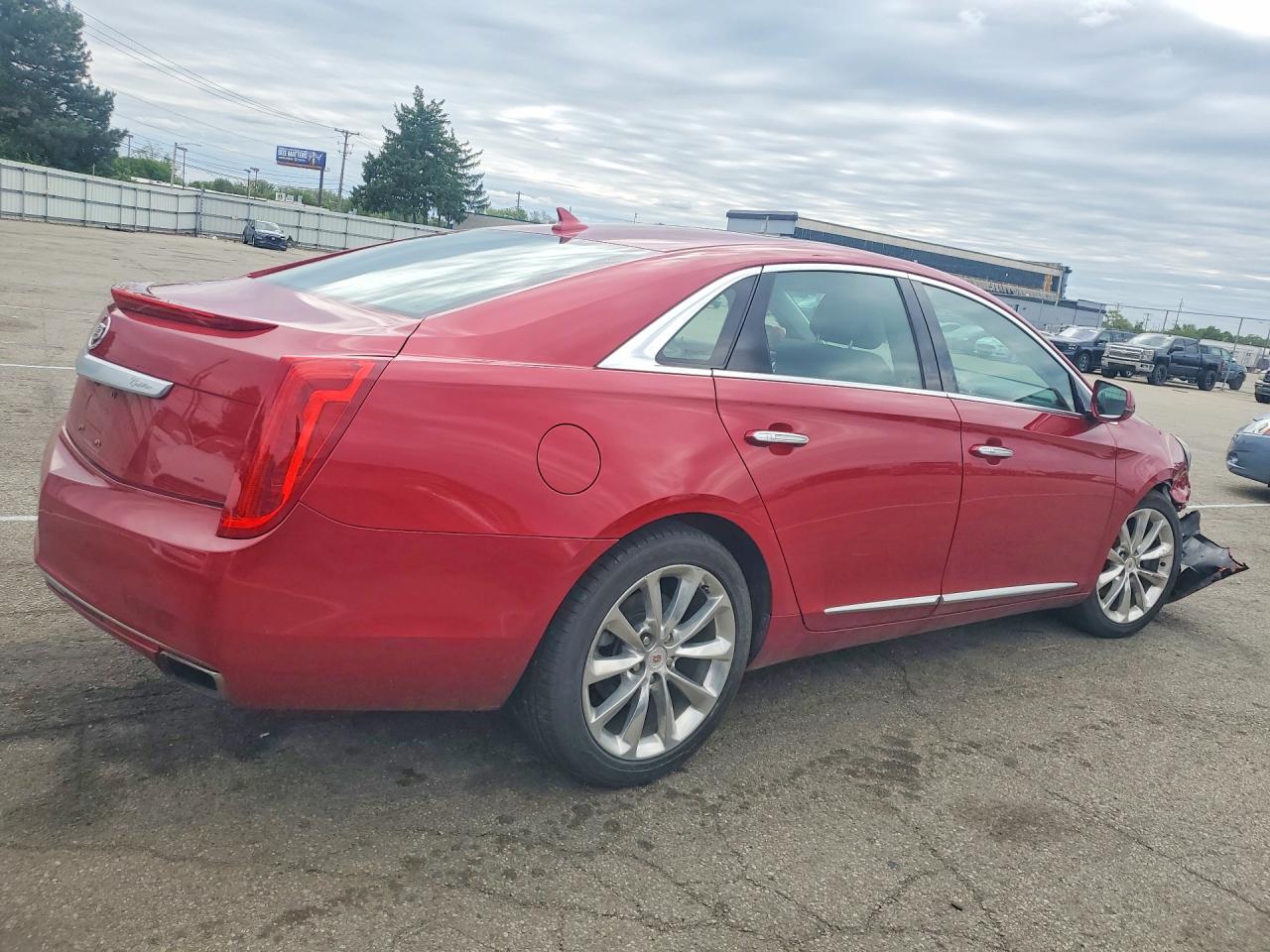 Cadillac XTS Luxury Collection