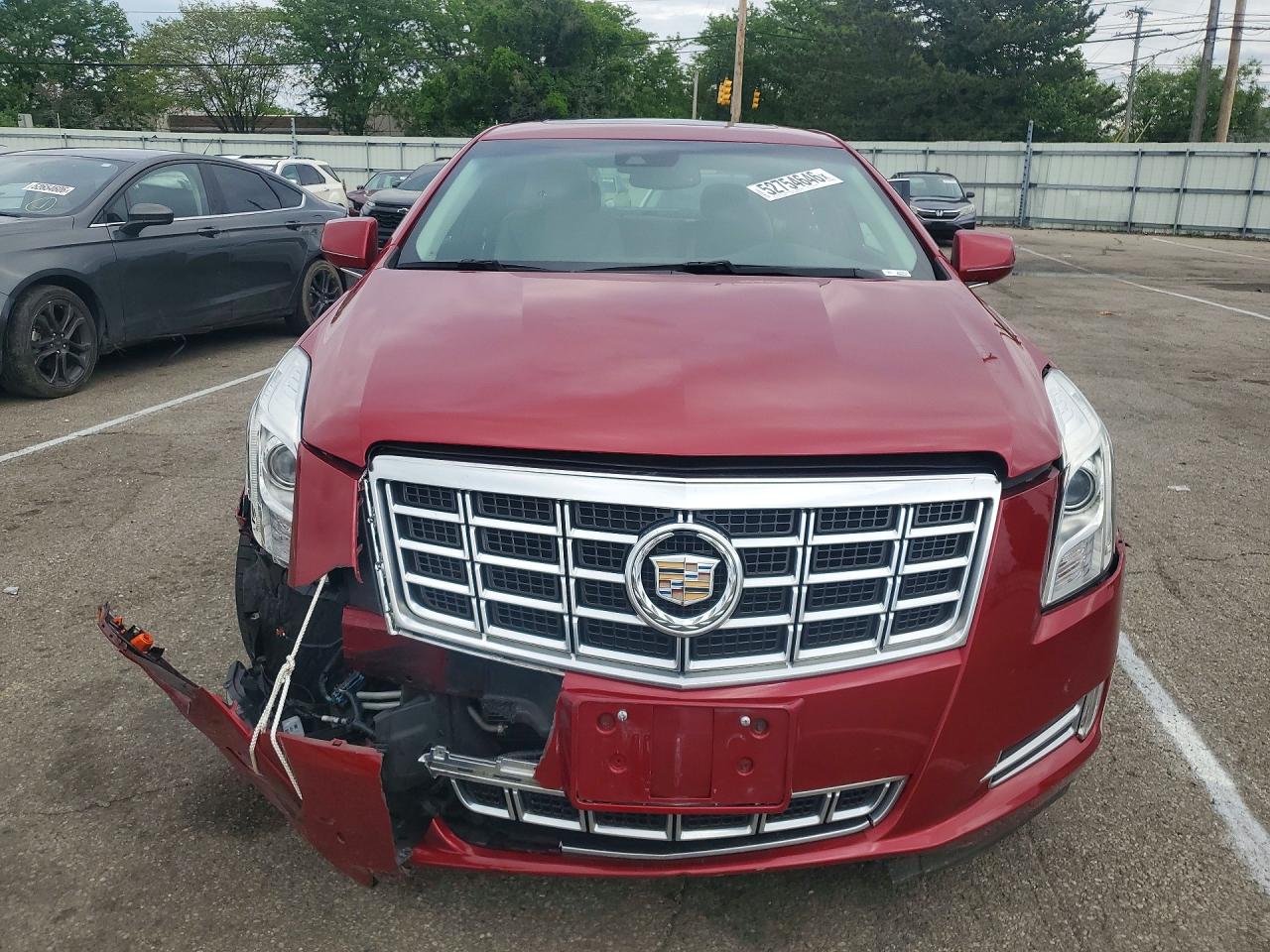 Cadillac XTS Luxury Collection