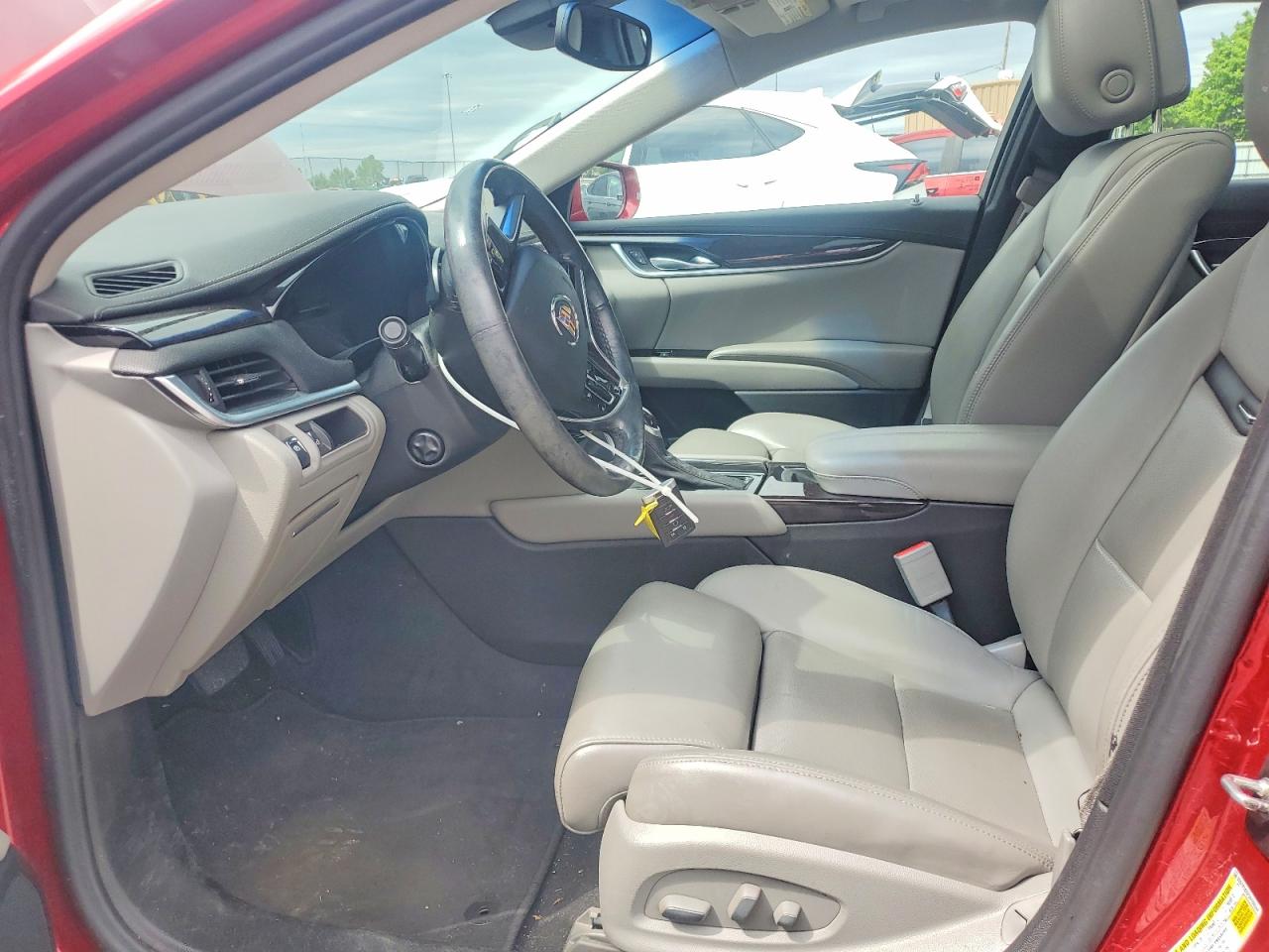 Cadillac XTS Luxury Collection