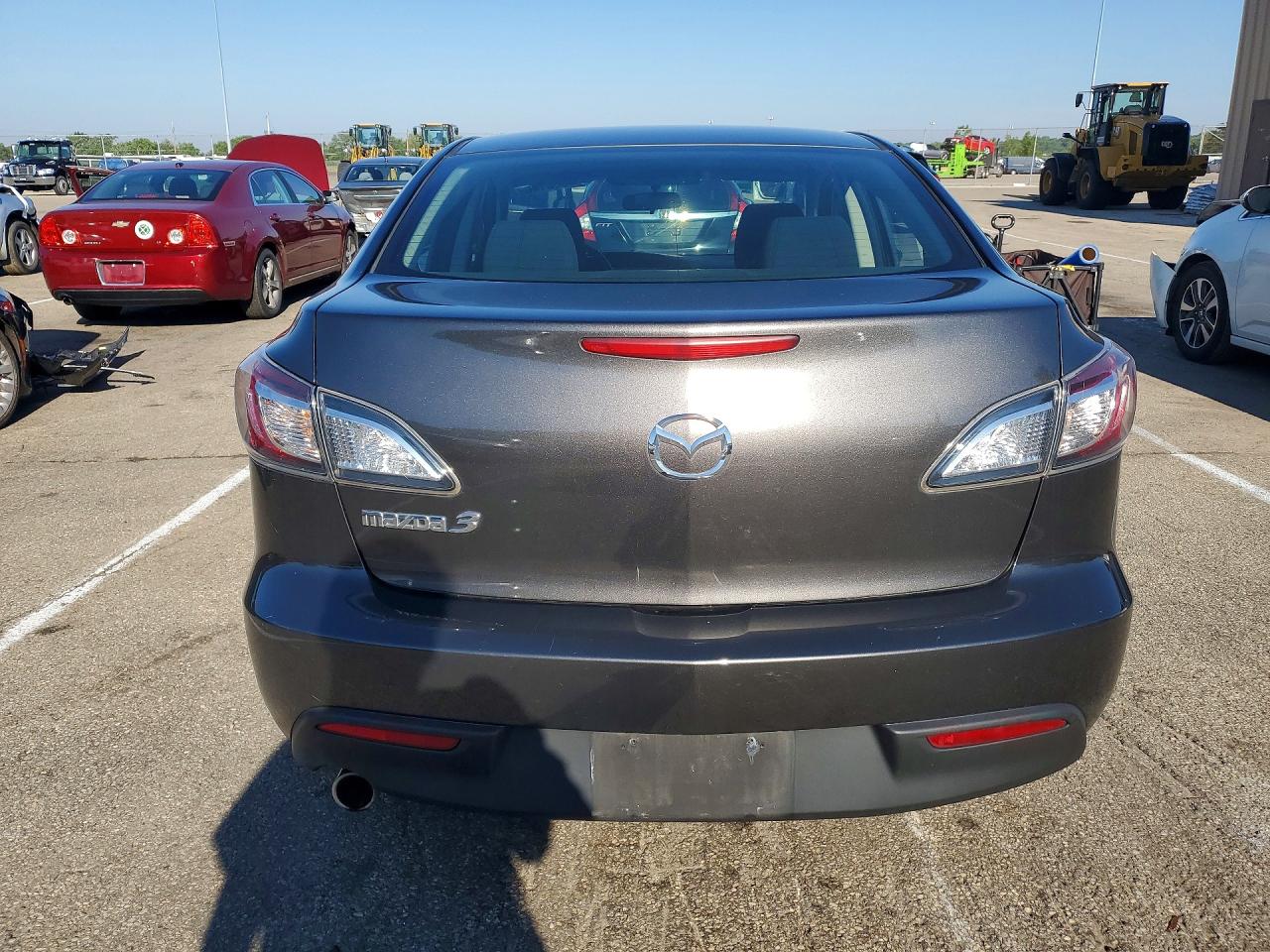 Mazda 3 I