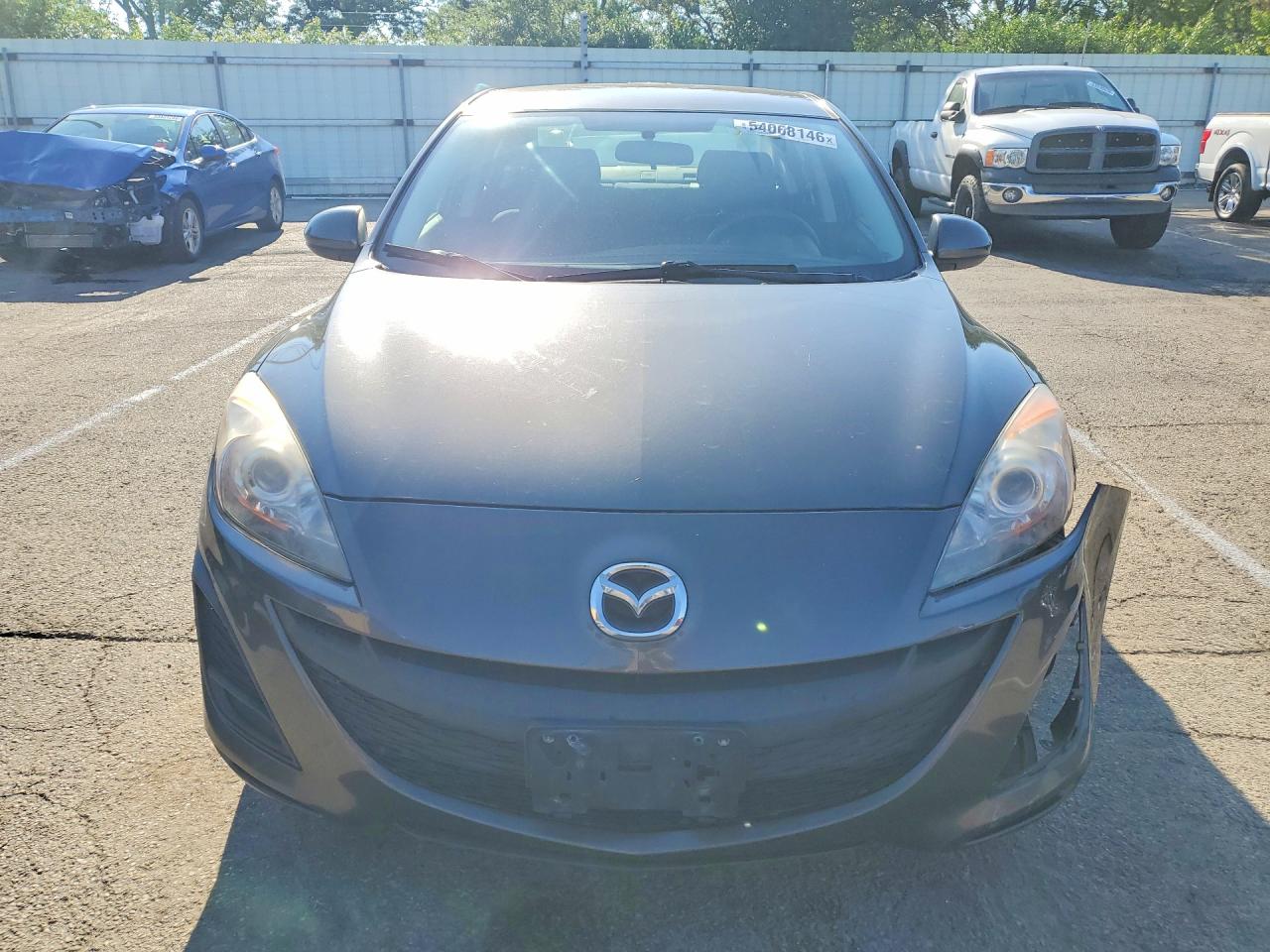 Mazda 3 I