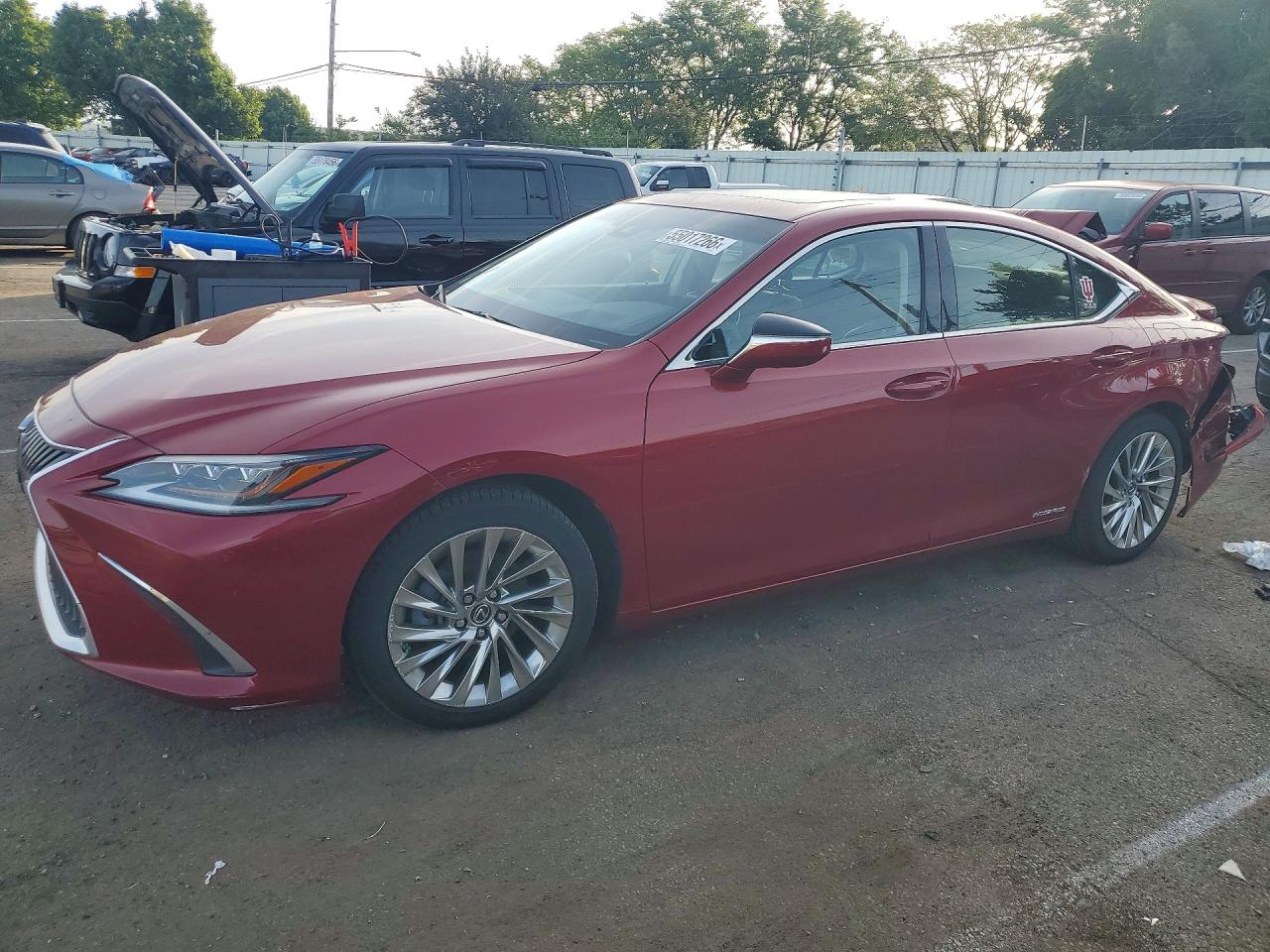 Salvage Lexus Es Image