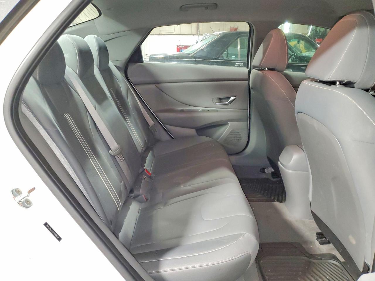 Hyundai ELANTRA Sel