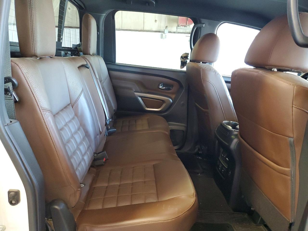 Nissan Titan Platinum Reserve