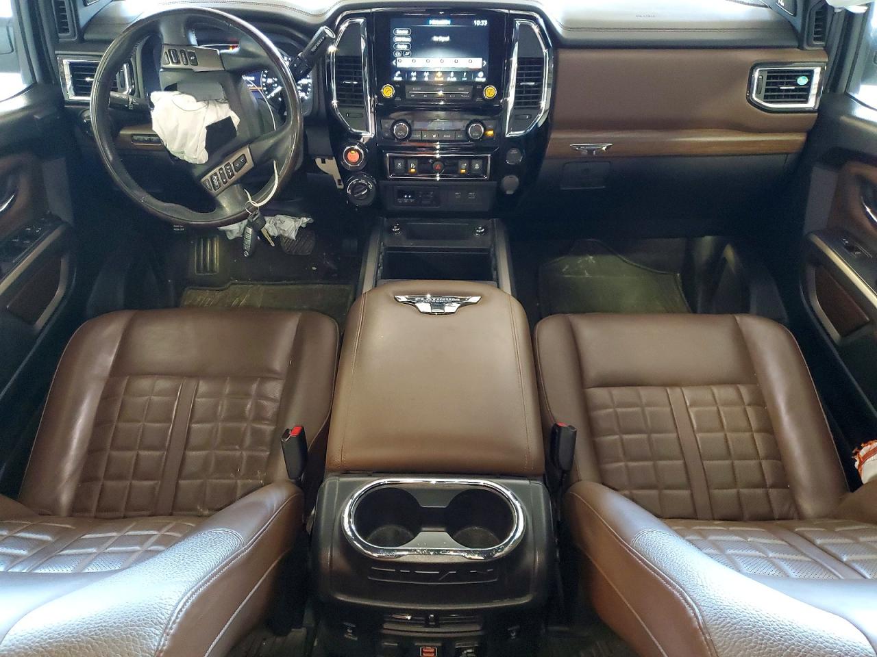 Nissan Titan Platinum Reserve