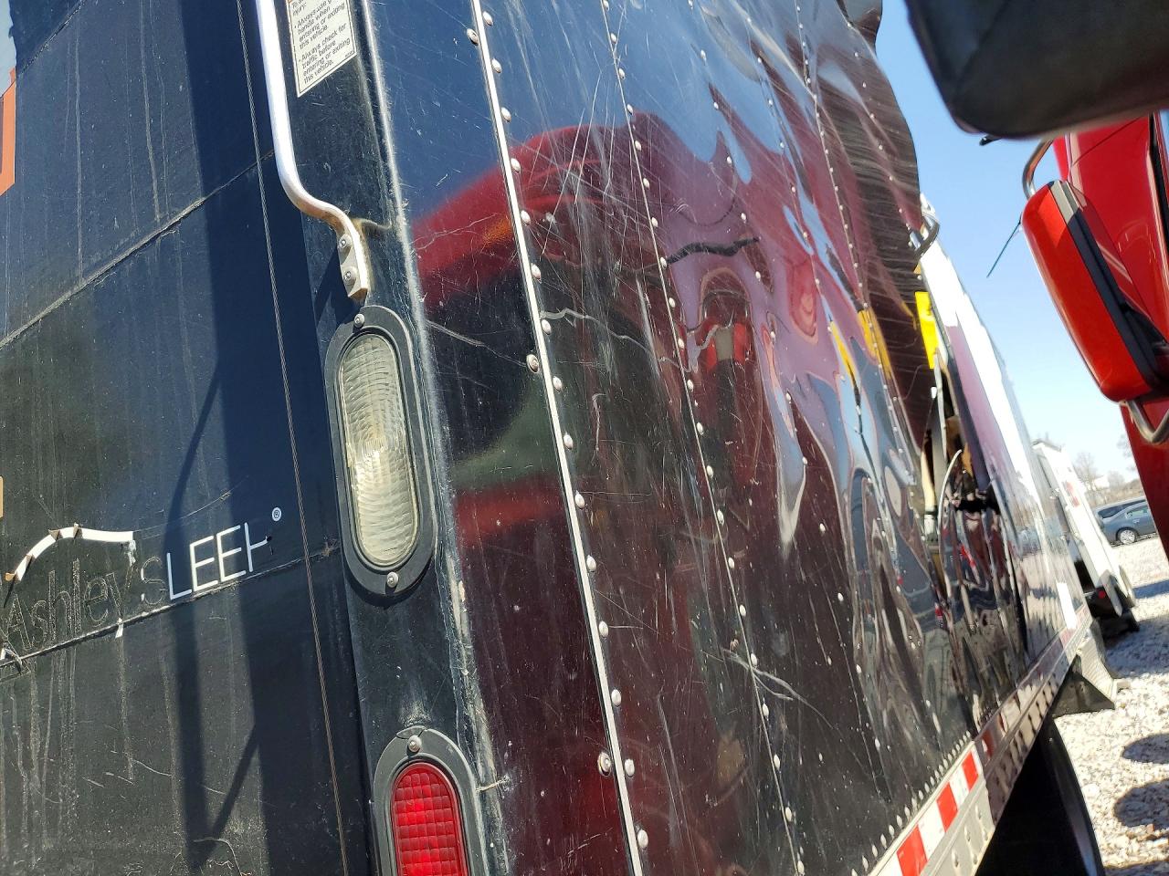 Kenworth T330