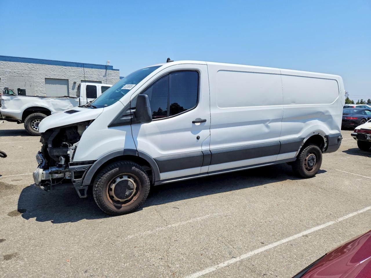 Salvage Ford Transit Image