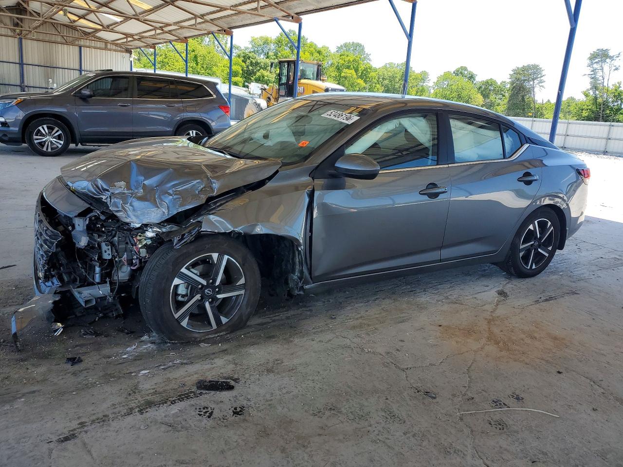 Salvage Nissan Sentra Image