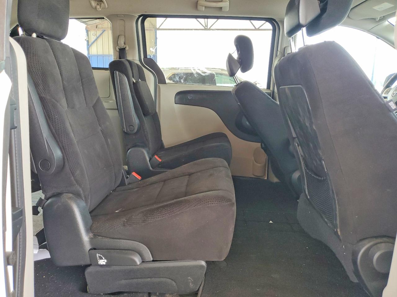 Dodge Caravan Sxt