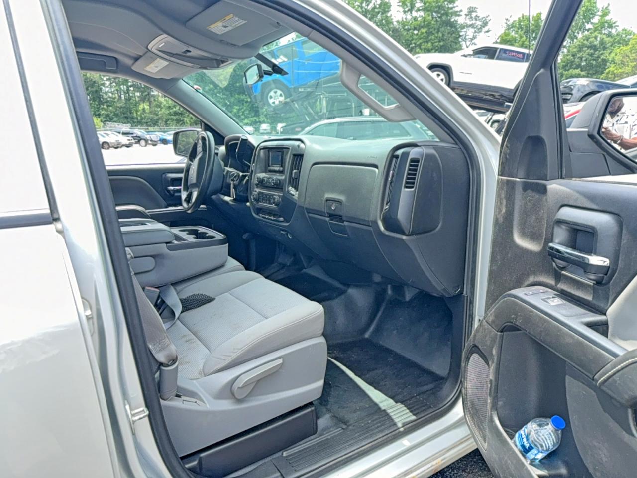 Chevrolet Silverado C1500