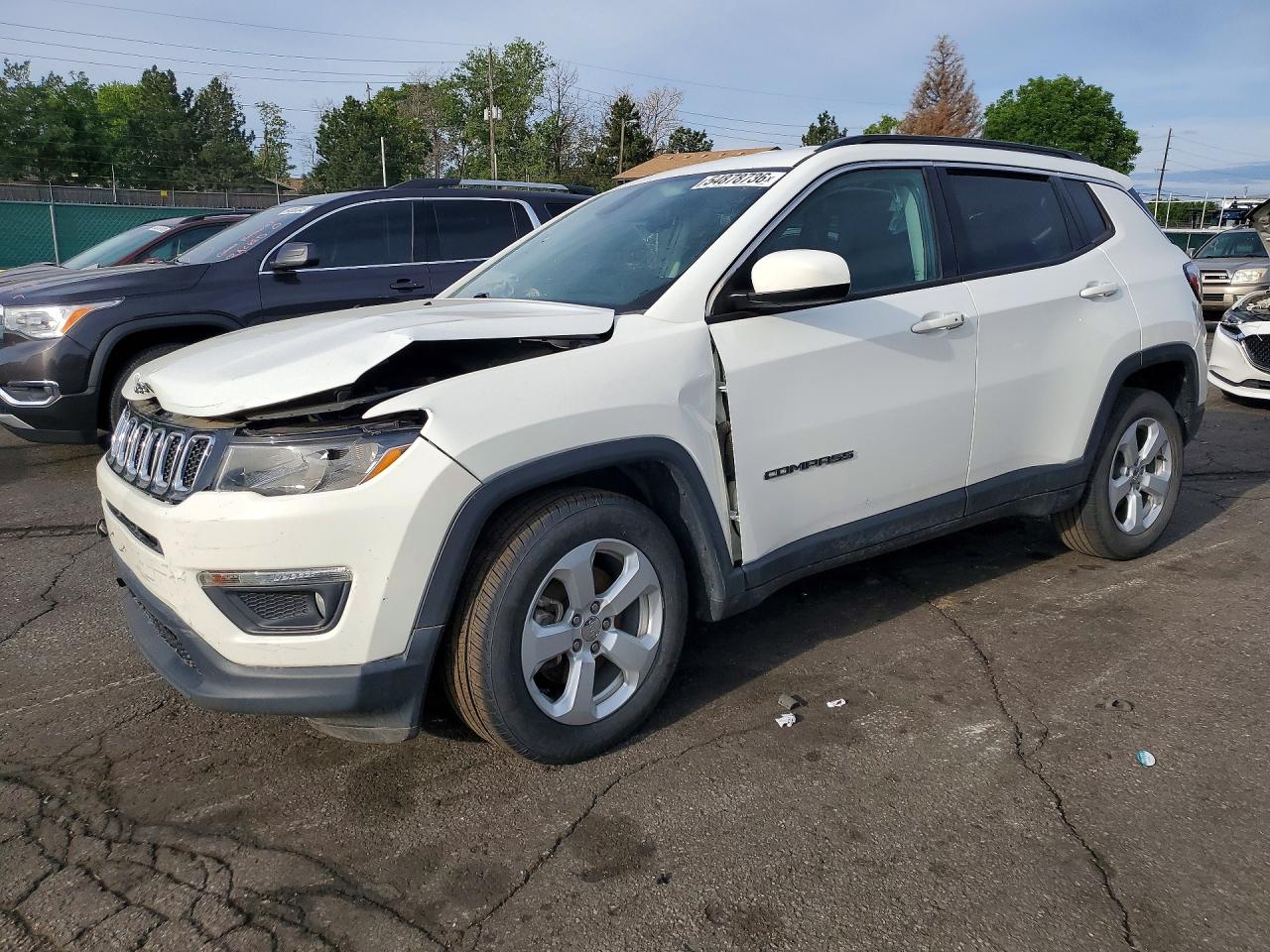 Salvage Jeep Compass Image