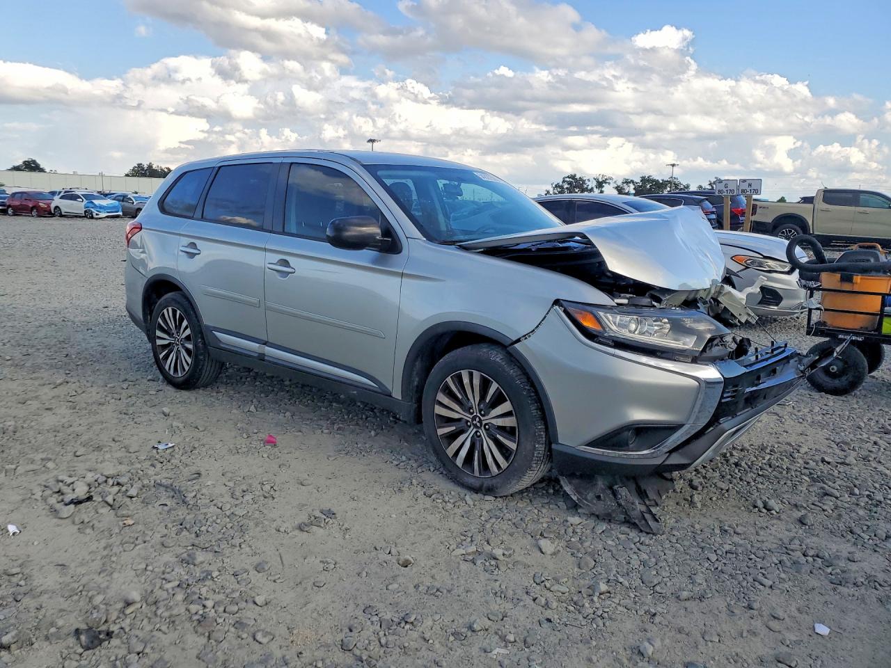 Mitsubishi Outlander Es