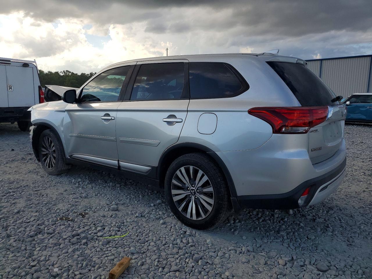 Mitsubishi Outlander Es