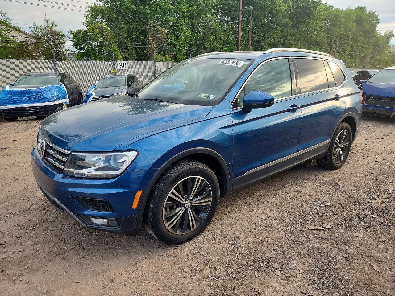 Salvage Volkswagen Tiguan Image