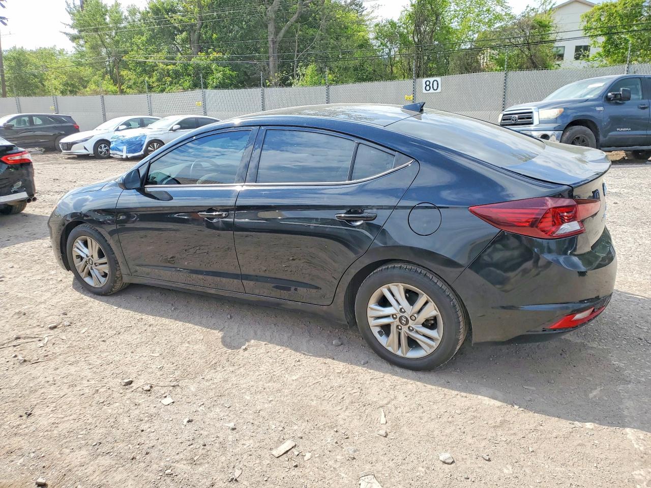 Hyundai ELANTRA Value Edition