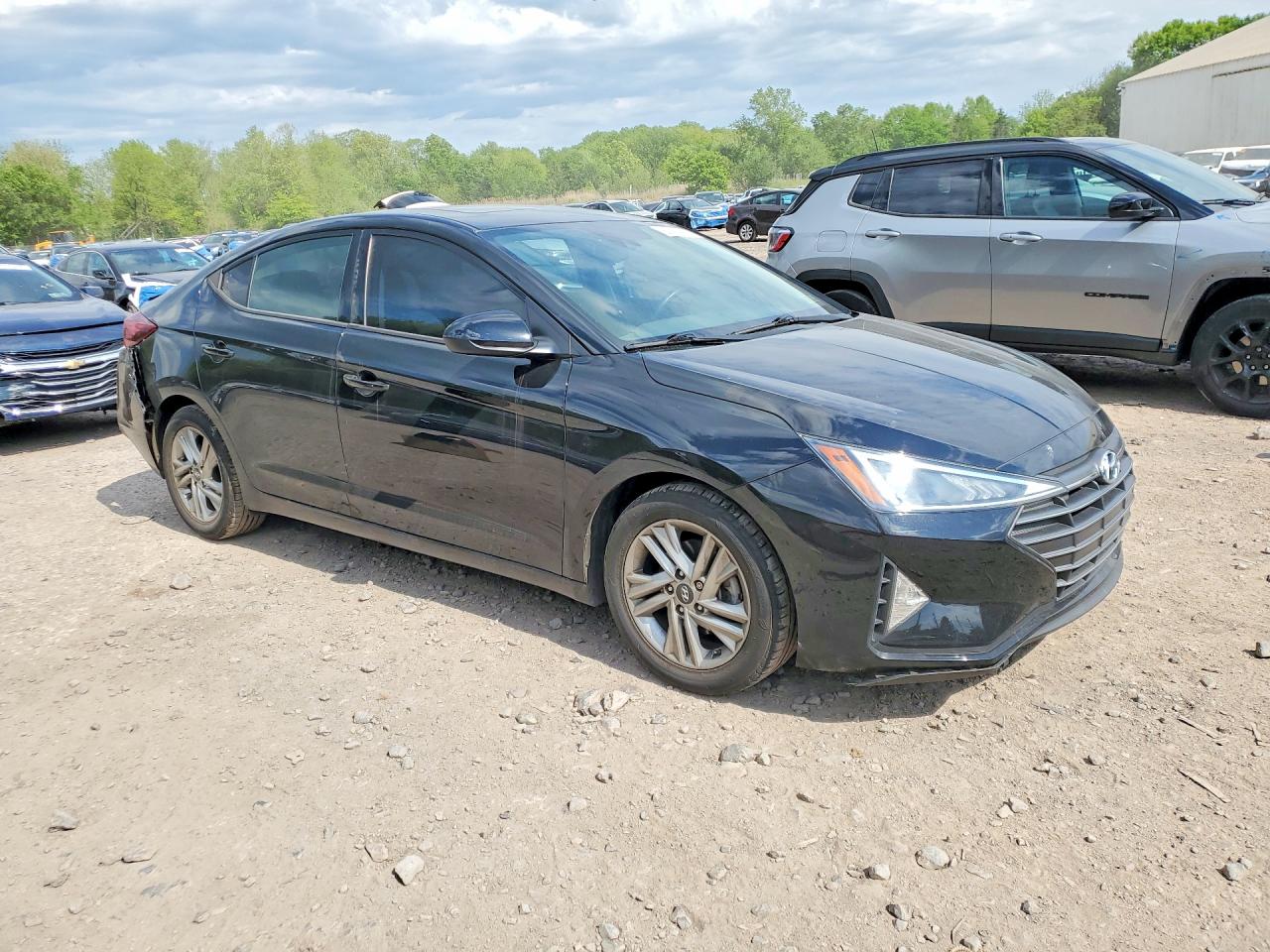 Hyundai ELANTRA Value Edition
