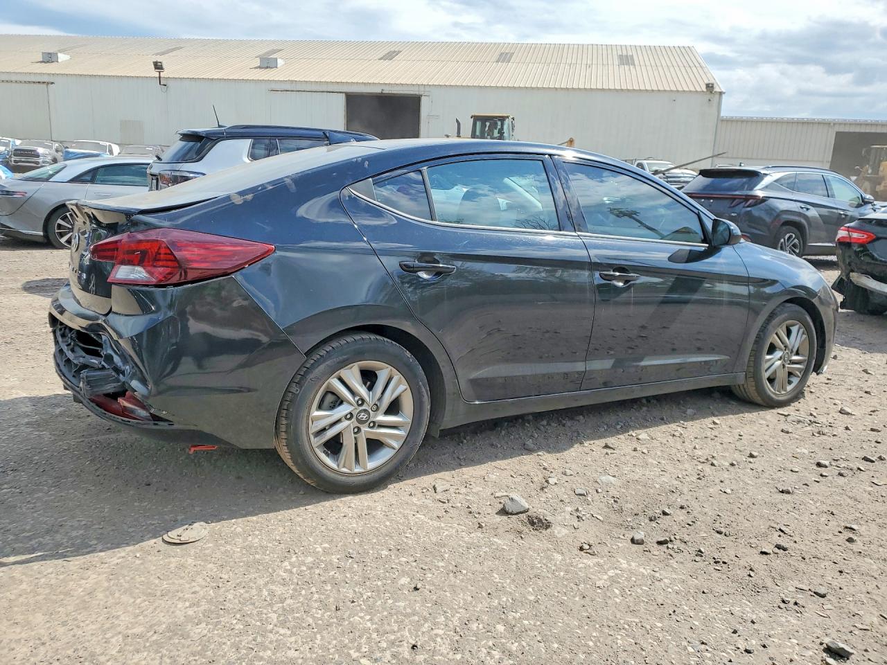Hyundai ELANTRA Value Edition
