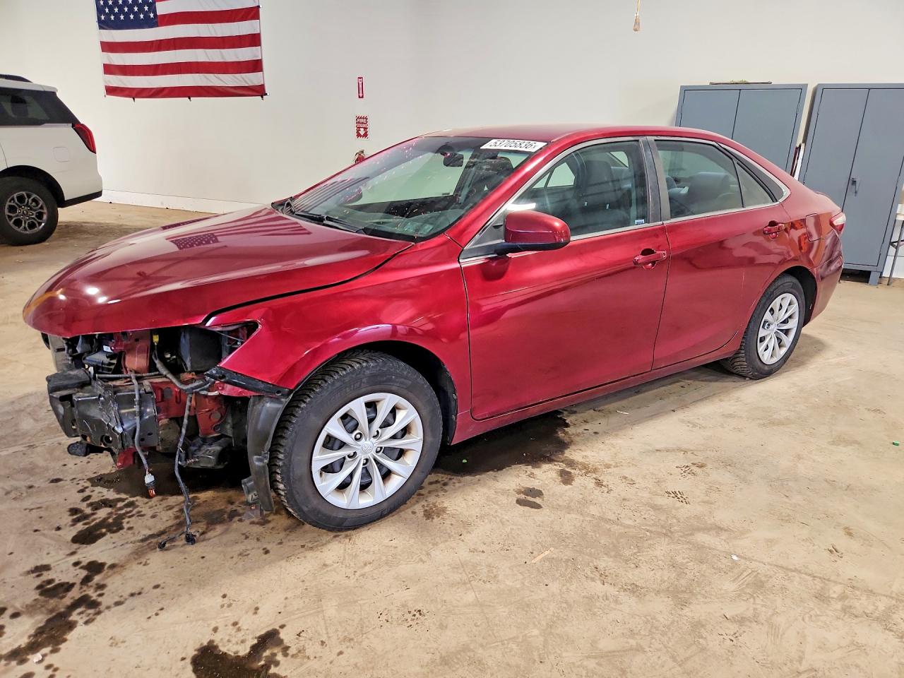 Salvage Toyota Camry Image