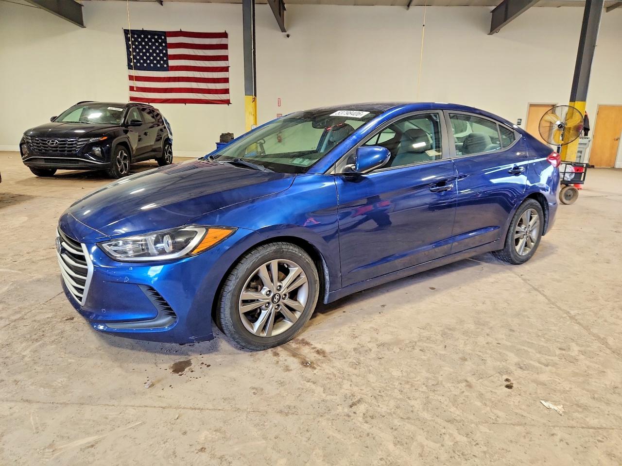 Salvage Hyundai ELANTRA Image