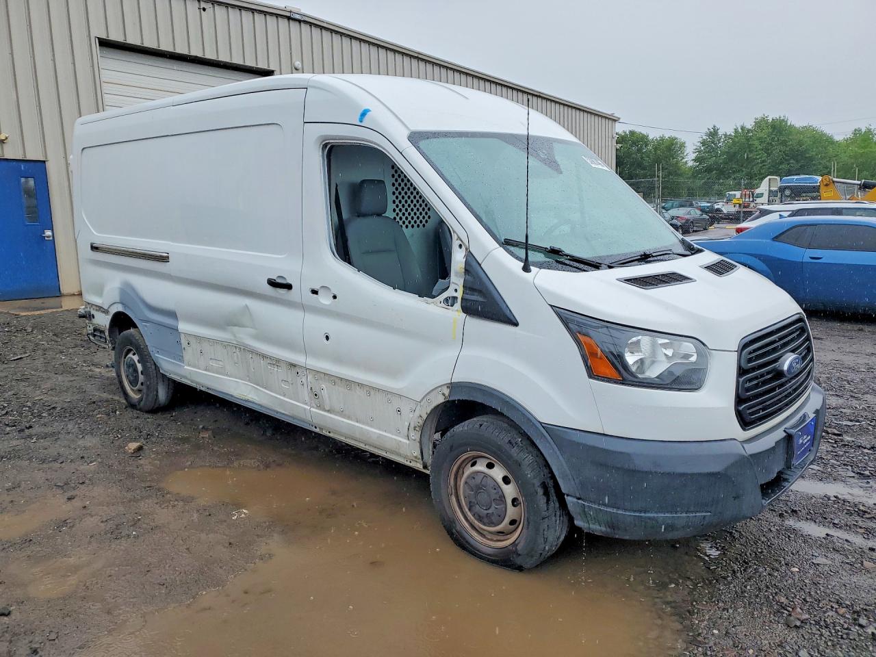 Ford Transit T-250