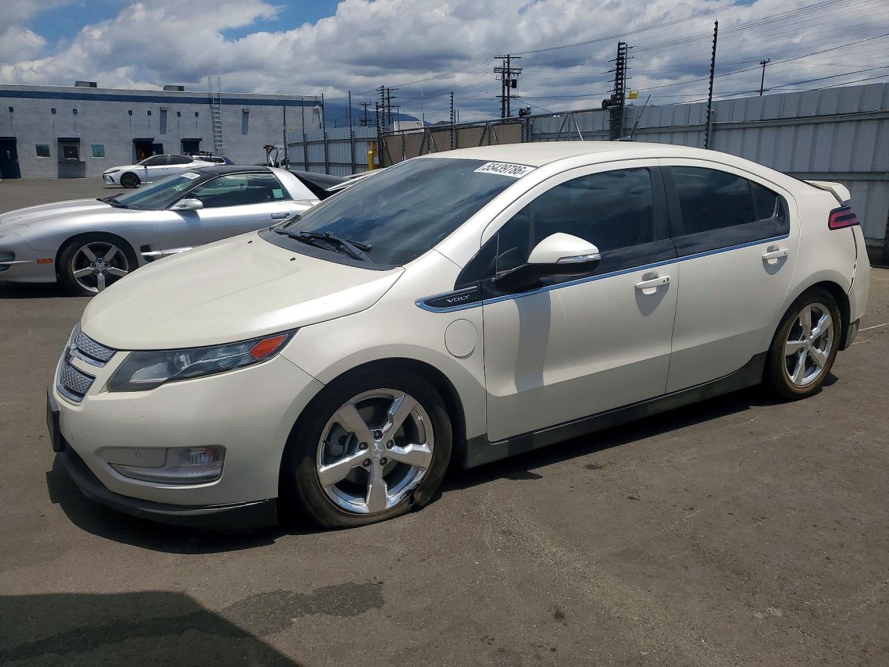 Salvage Chevrolet Volt Image