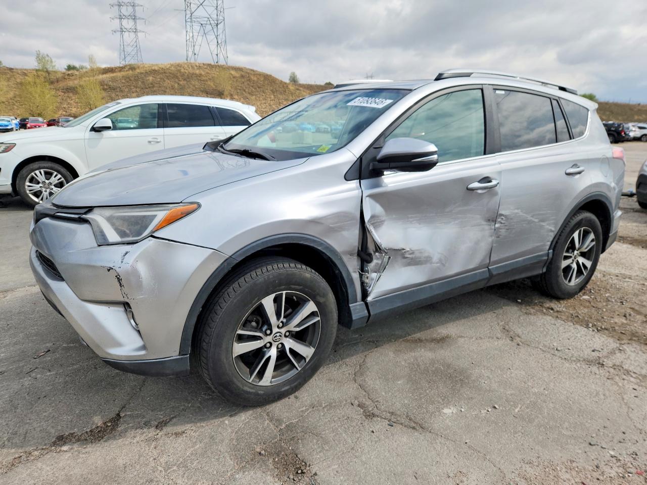 Salvage Toyota RAV4 Image
