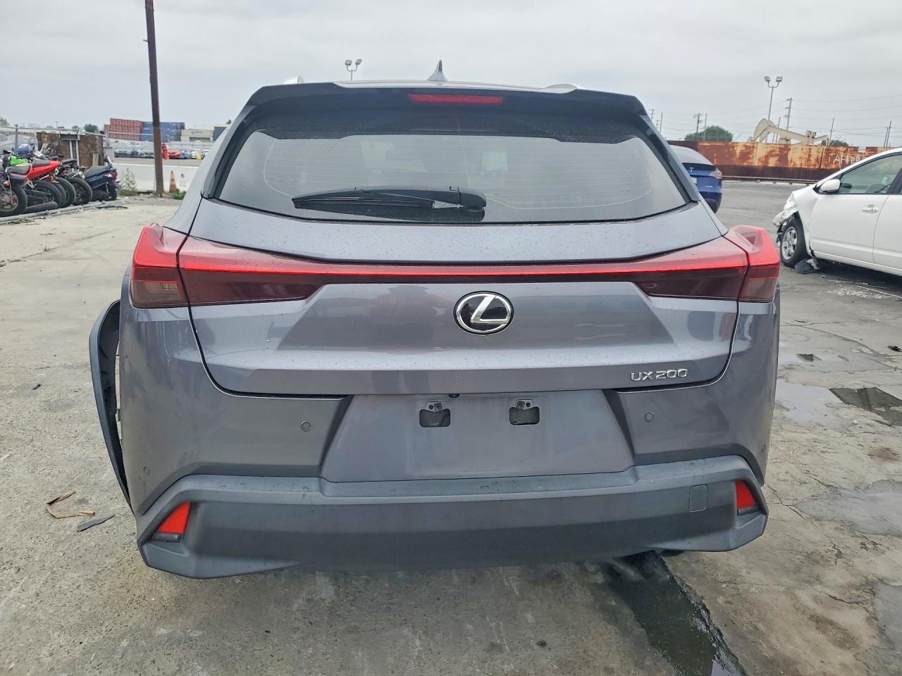 Lexus Ux 200
