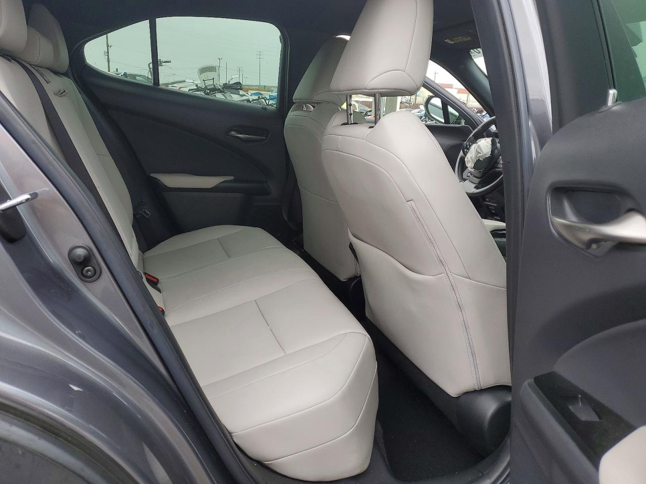 Lexus Ux 200