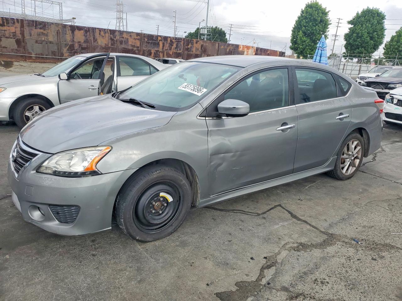 Salvage Nissan Sentra Image