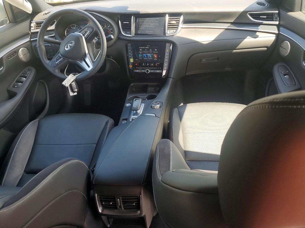 INFINITI Qx Sport