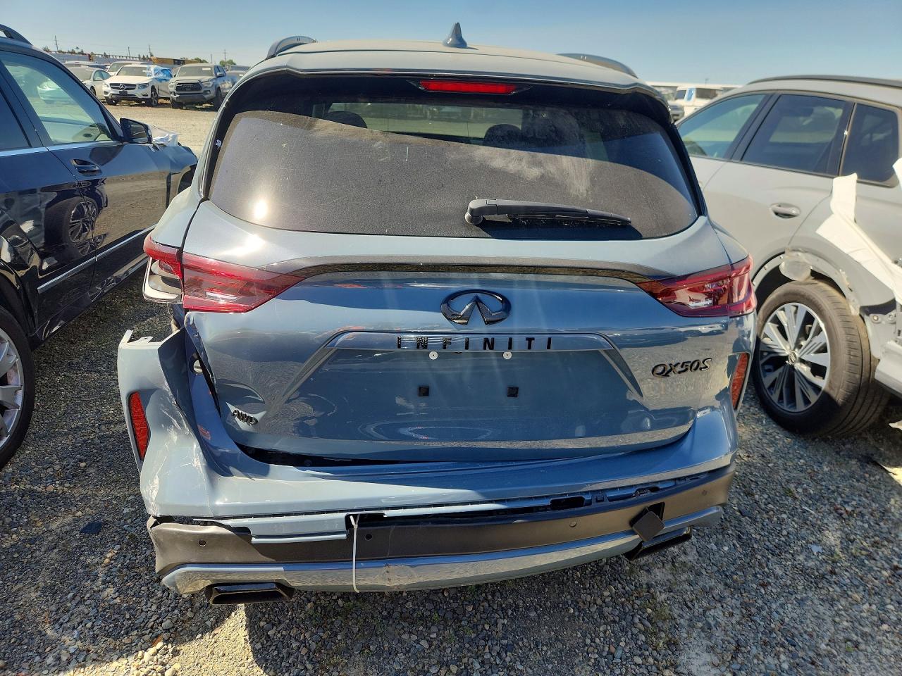 INFINITI Qx Sport