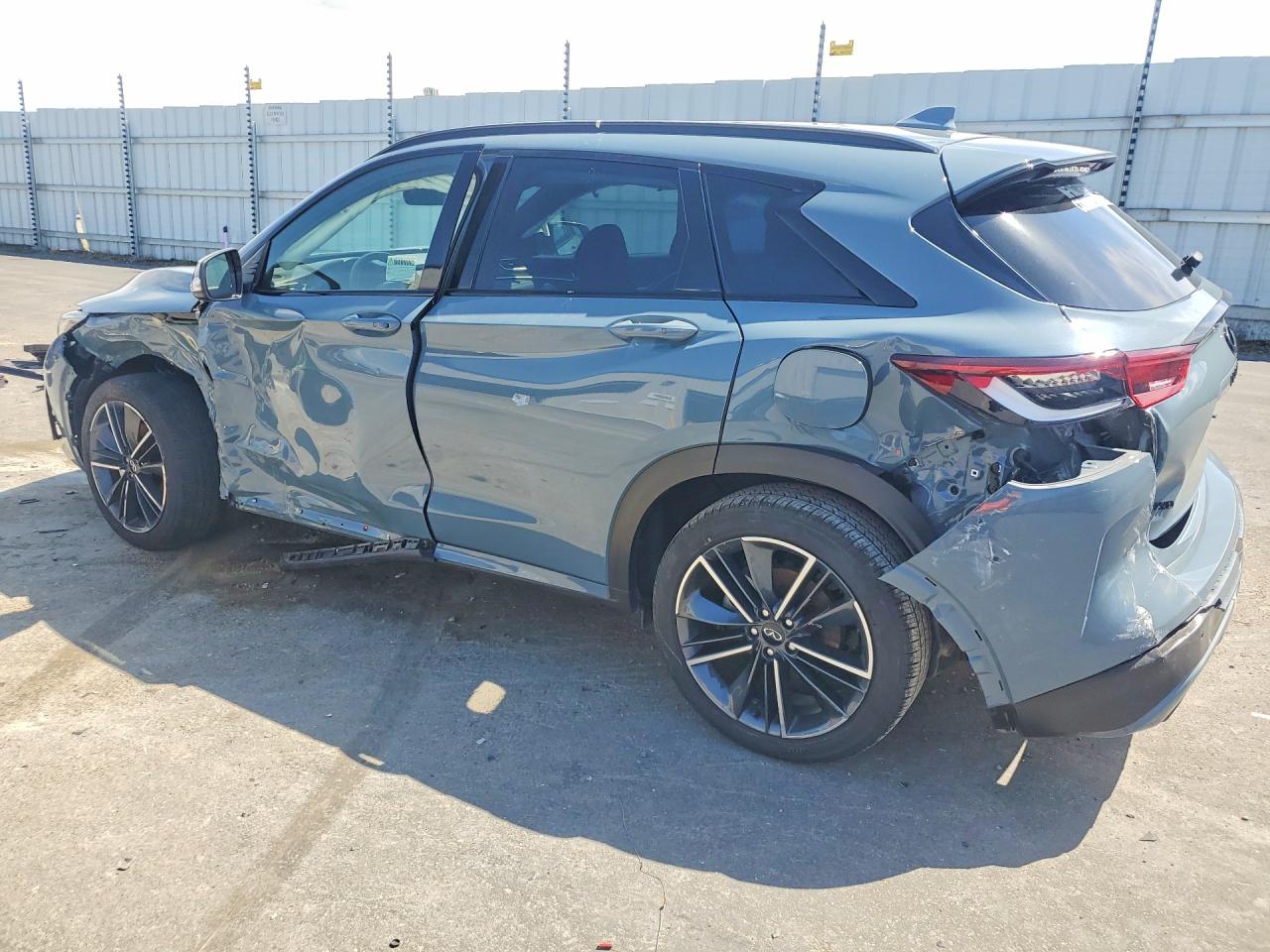 INFINITI Qx Sport
