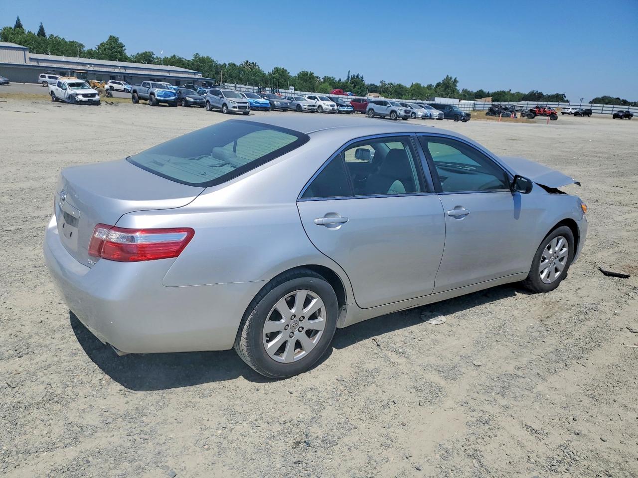 Toyota Camry Xle V6