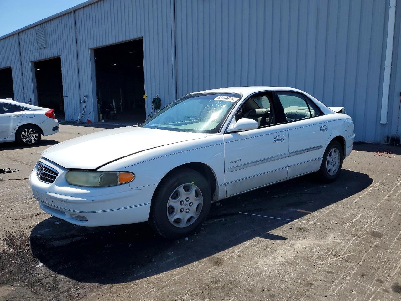 Salvage Buick Regal Image