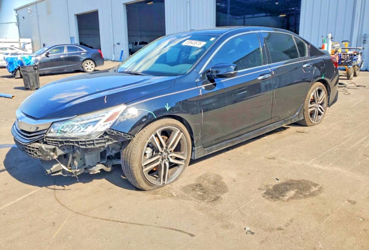 Salvage Honda Accord Image