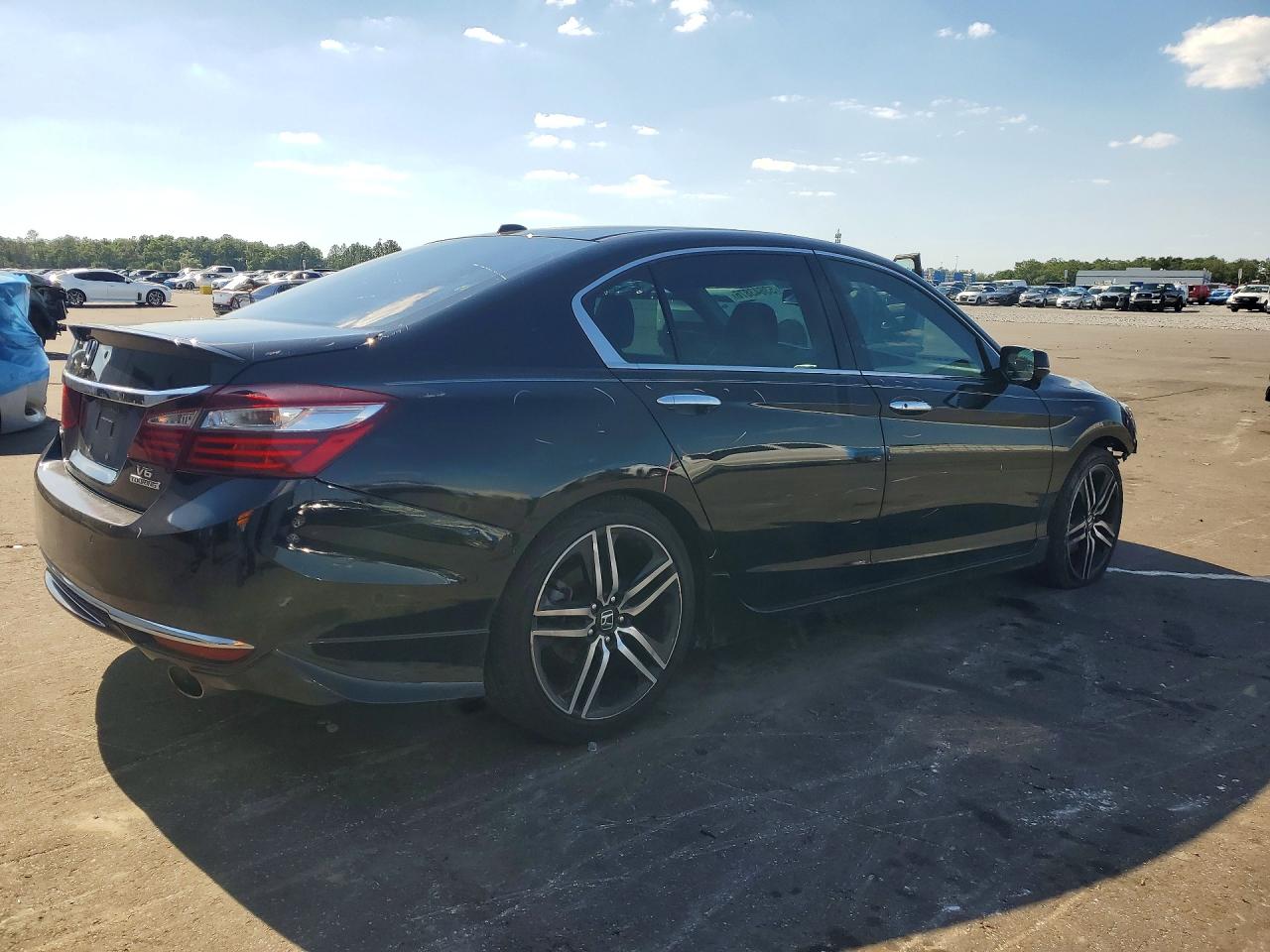 Honda Accord Touring