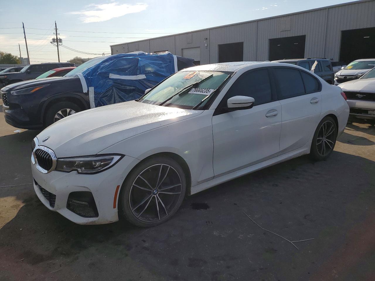 Salvage BMW 3 Series Image
