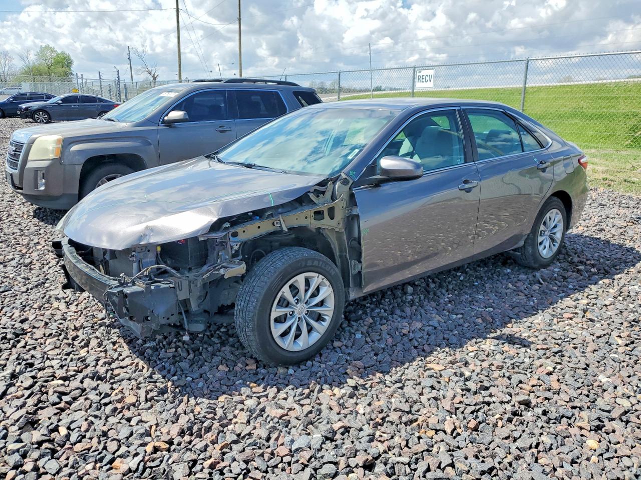 Salvage Toyota Camry Image