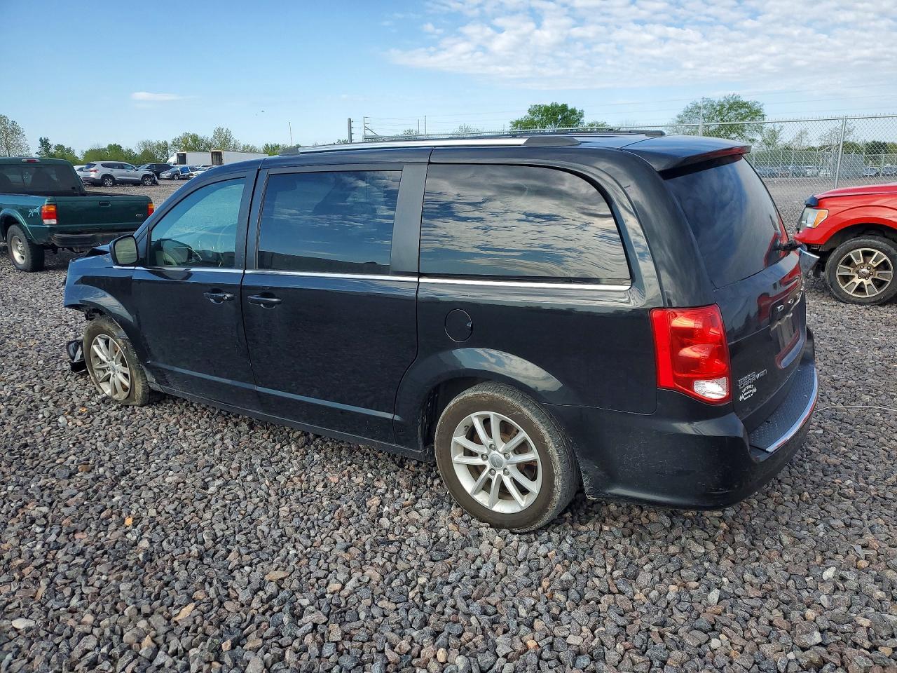 Dodge Caravan Sxt