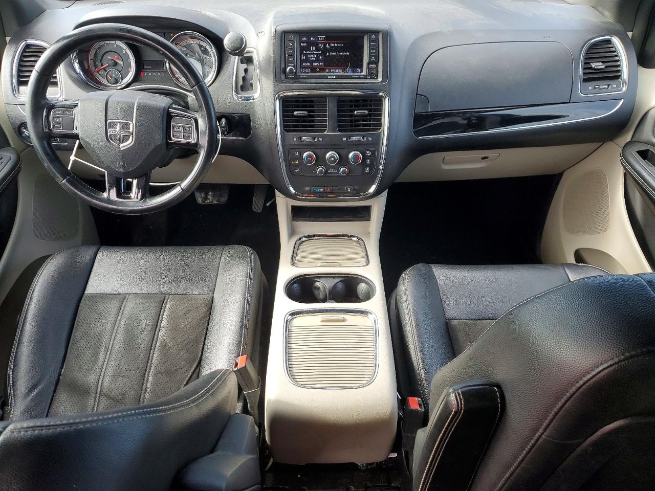 Dodge Caravan Sxt