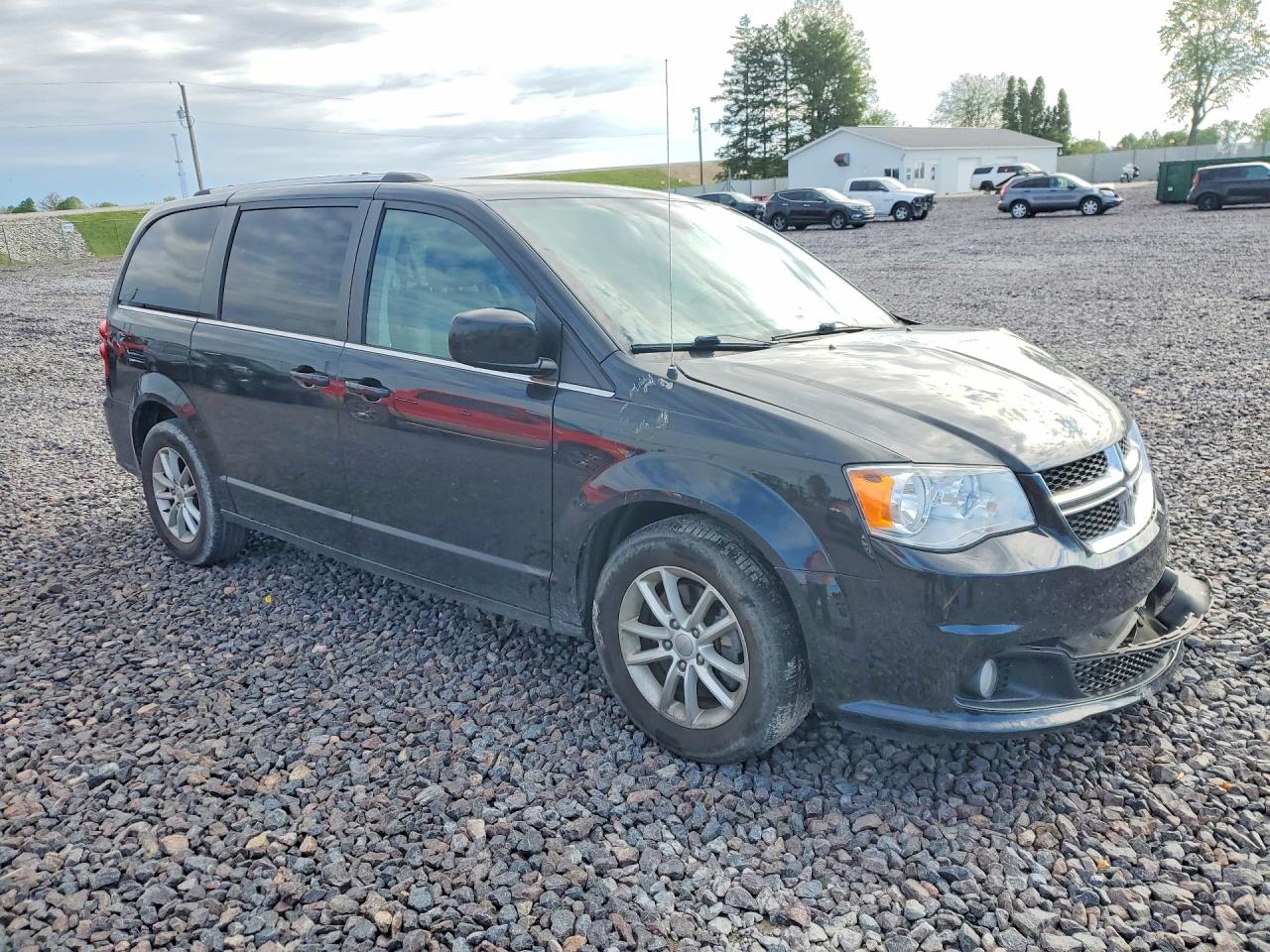Dodge Caravan Sxt