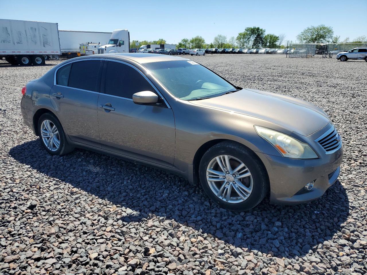 INFINITI G37 X