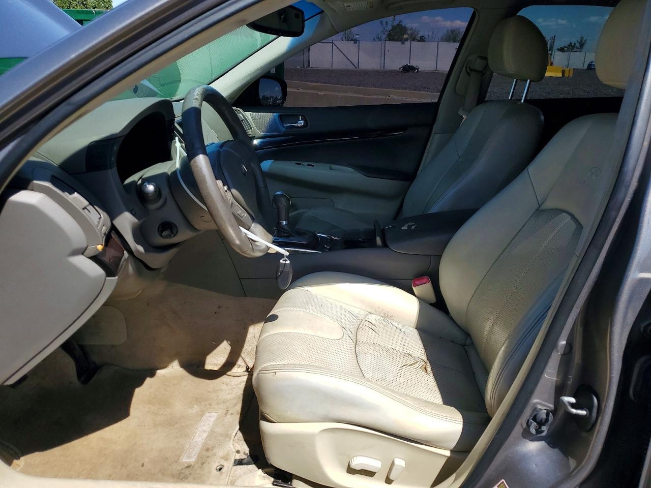 INFINITI G37 X