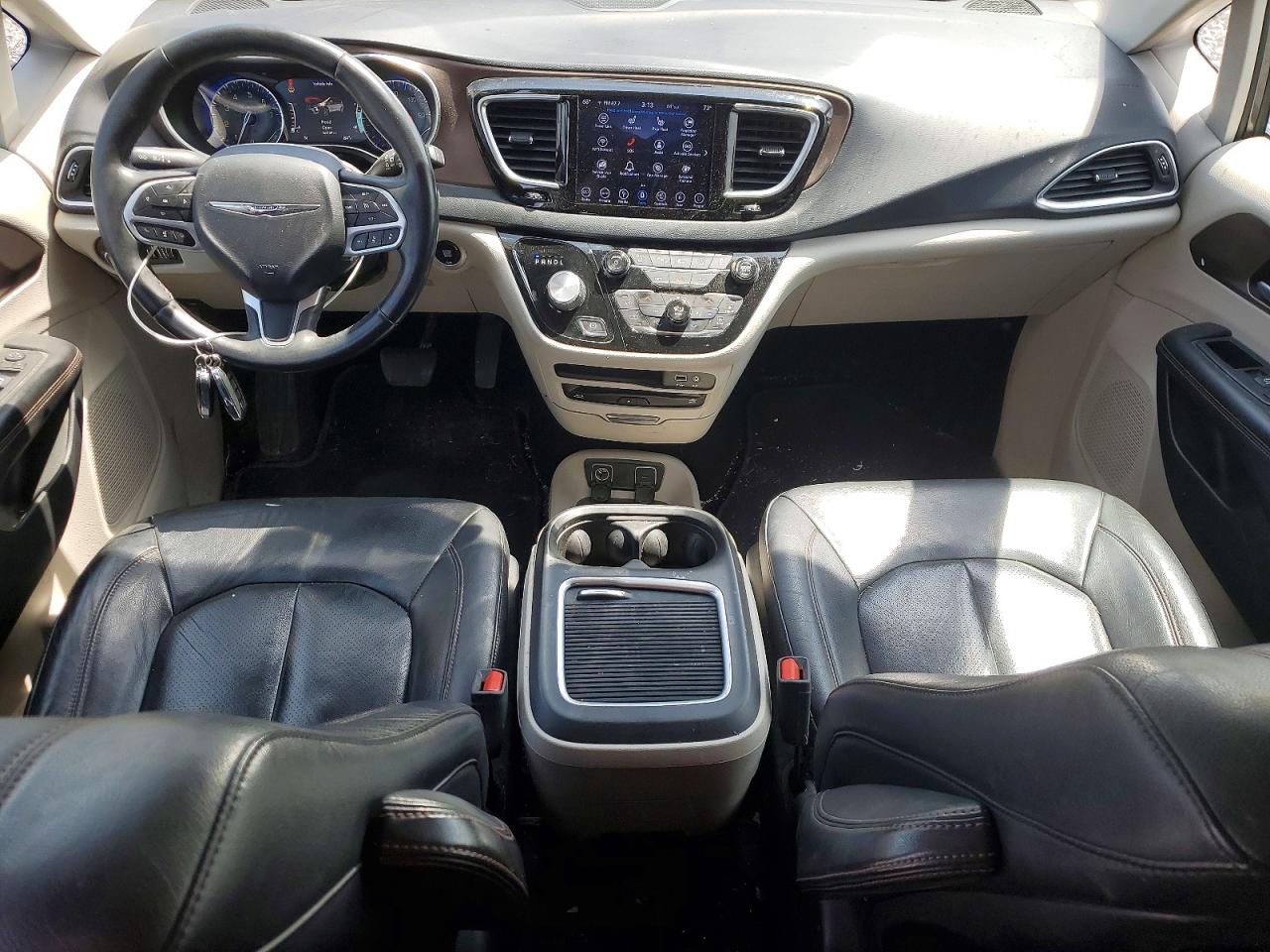 Chrysler Pacifica Touring L Plus
