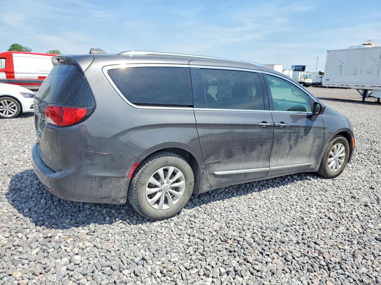 Chrysler Pacifica Touring L Plus