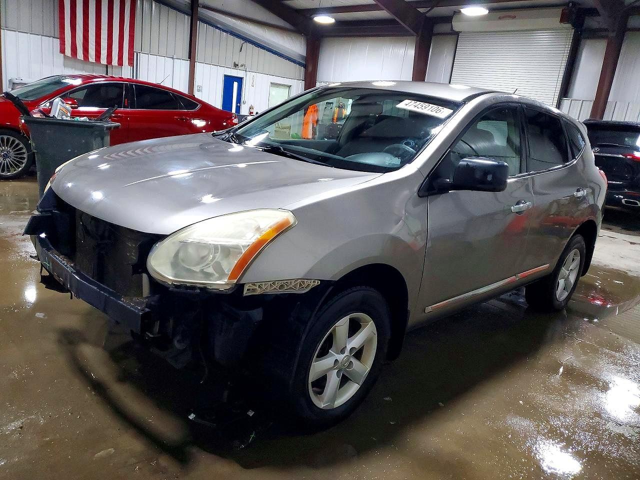 Salvage Nissan Rogue Image